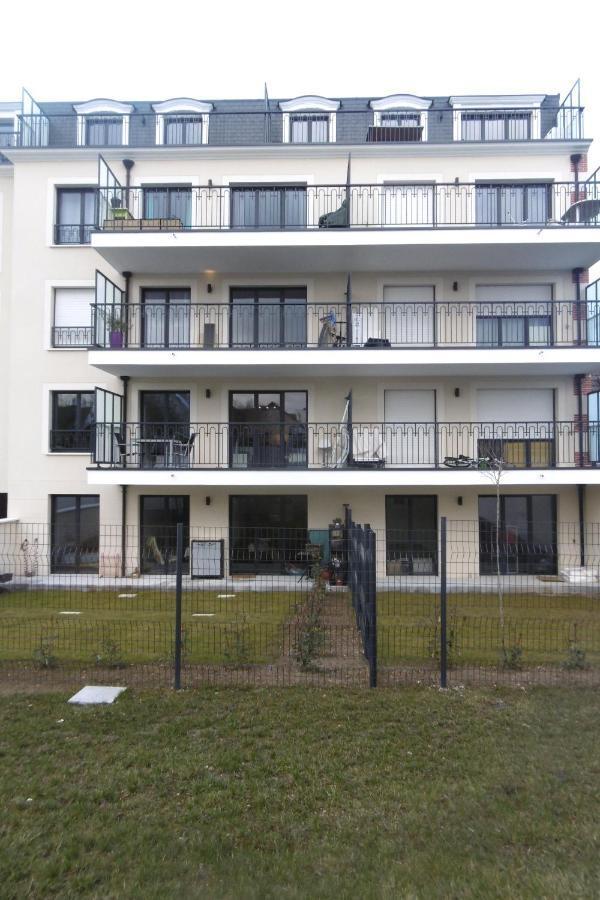 35m2 neuf, plein sud, dernier etage avec terrasse Lejlighed Noisy-le-Grand Eksteriør billede